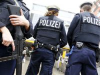 Что за напасть: полиция Европы боится преступников-иммигрантов