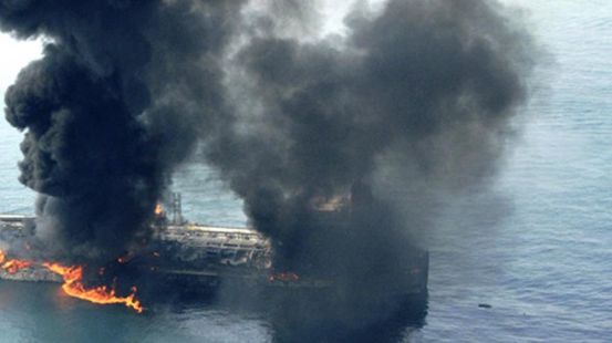 Взрывы на нефтяных объектах провоцируют глобальный конфликт