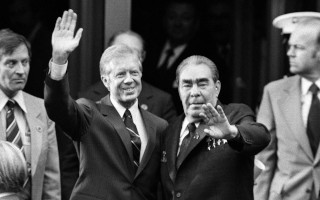 Договор ОСВ-2: как Америка обманула Брежнева
