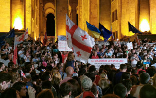 Грузинская вина: Тбилиси переходит на бессрочный протест