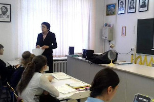 Очередная школьная реформа ударила по казахстанским старшеклассникам
