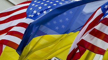 Ни денег, ни оружия: Украина требует от США $30 млн
