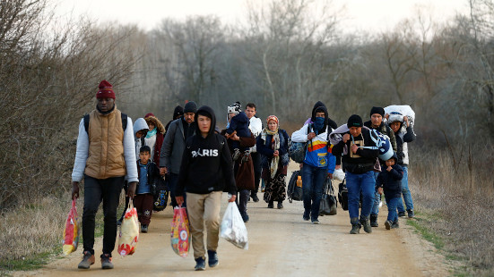 Мигрантский захват: как Европа справится с потоком беженцев