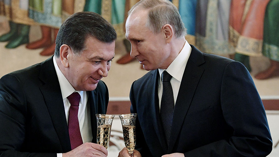 Встреча президентов Узбекистана и России: что за кадром?